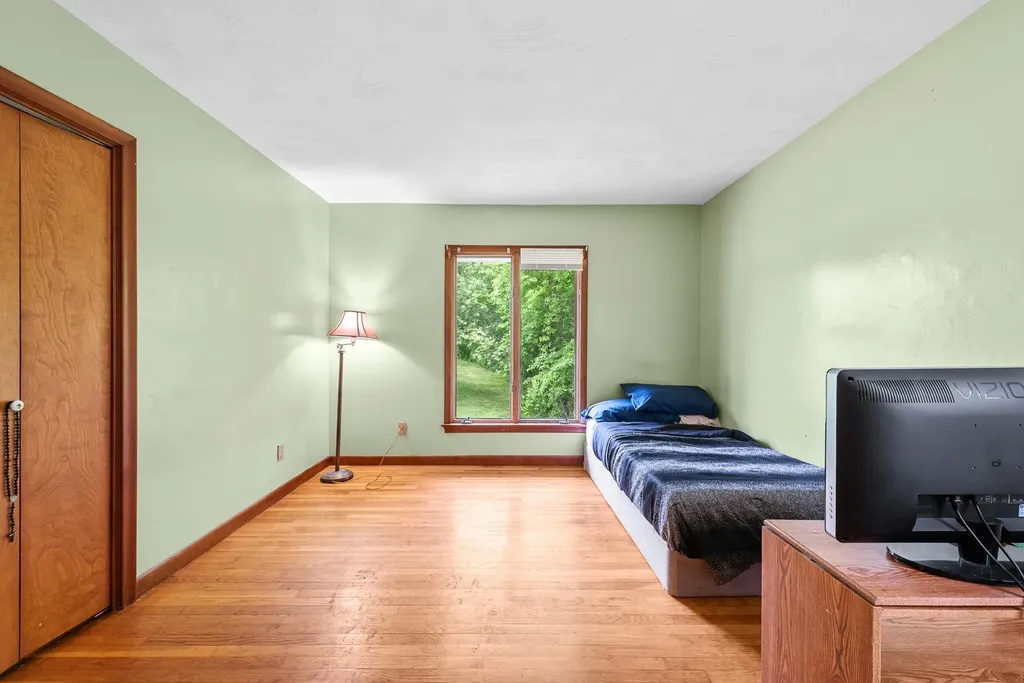 2 Parker Drive Hudson NH 03051