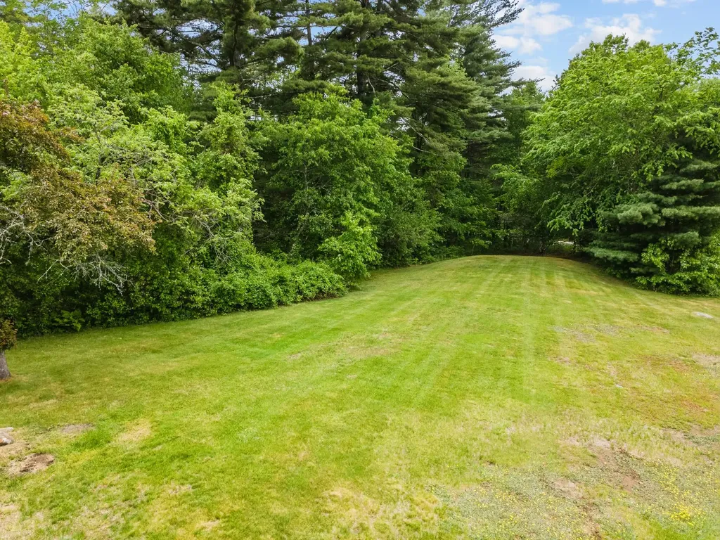 2 Parker Drive Hudson NH 03051