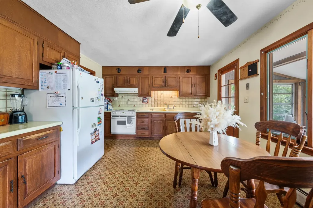 2 Parker Drive Hudson NH 03051