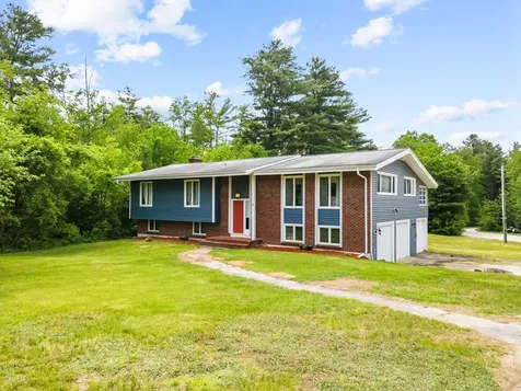 2 Parker Drive Hudson NH 03051