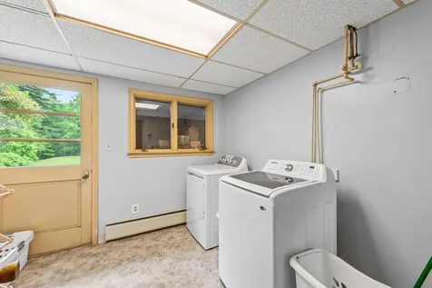 2 Parker Drive Hudson NH 03051