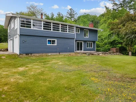 2 Parker Drive Hudson NH 03051