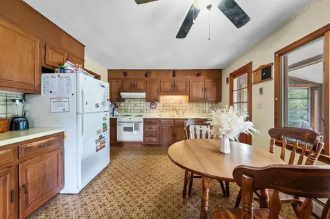 2 Parker Drive Hudson NH 03051