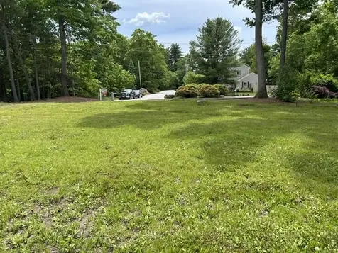 18 Boylston Avenue Nashua NH 03064