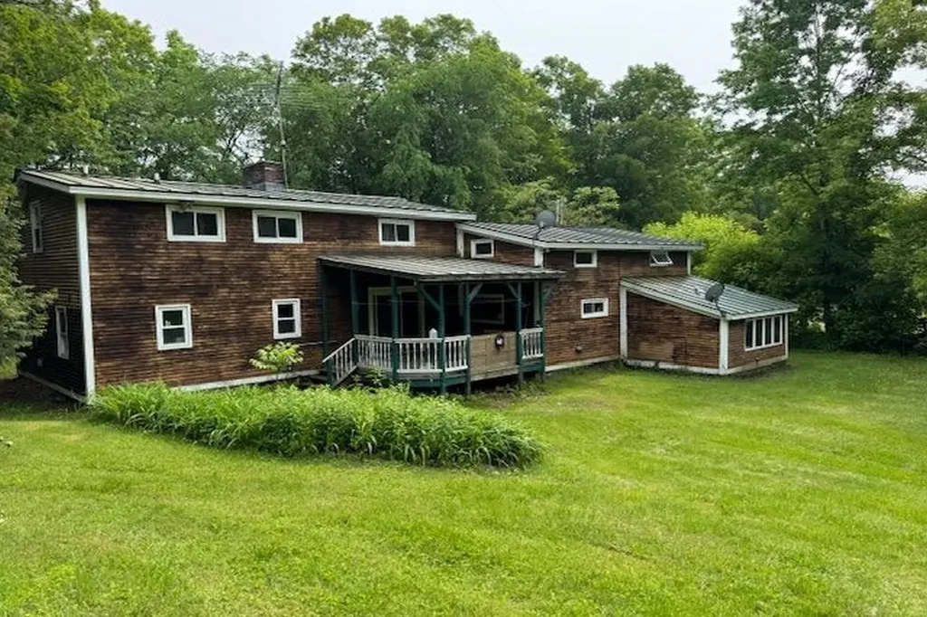 809 Gorhamtown Road Poultney VT 05764
