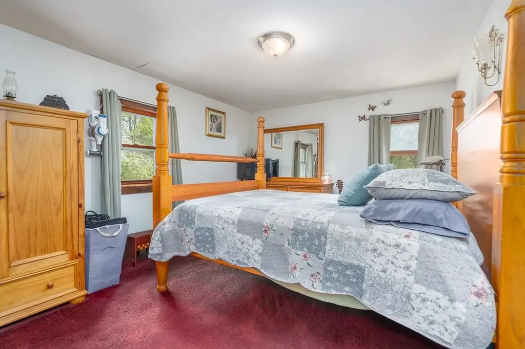 348 North Road Deerfield NH 03037