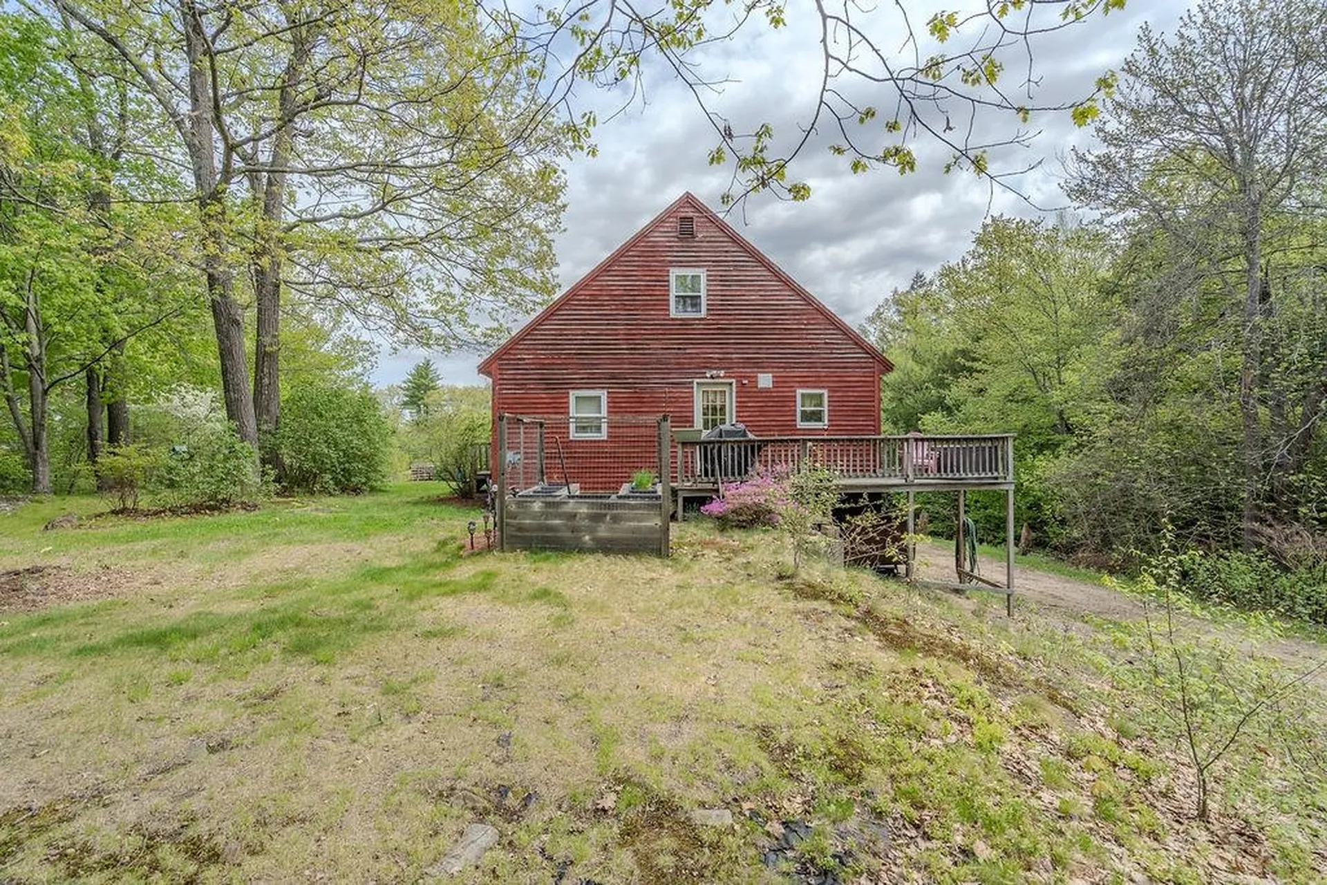348 North Road Deerfield NH 03037