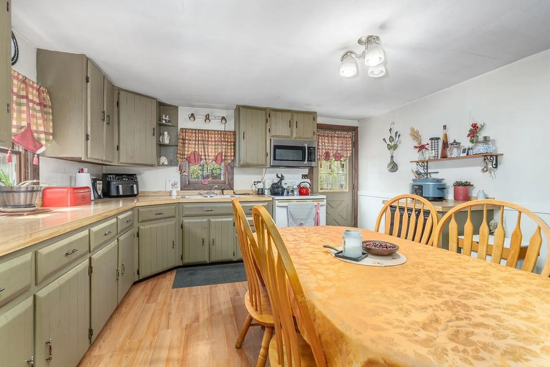 348 North Road Deerfield NH 03037