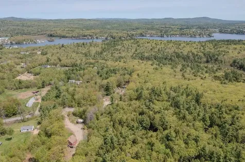 348 North Road Deerfield NH 03037