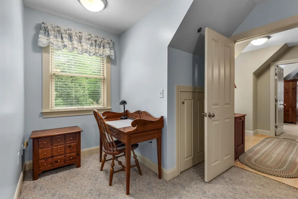 91 Bombadil Path Pittsfield VT 05762