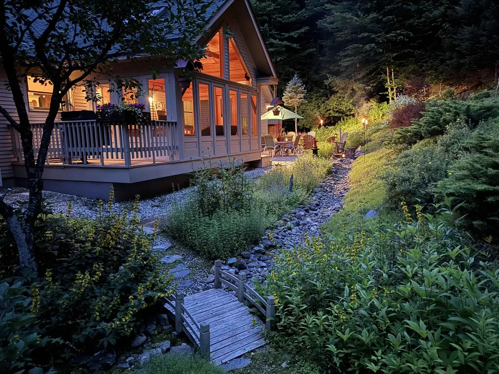 91 Bombadil Path Pittsfield VT 05762