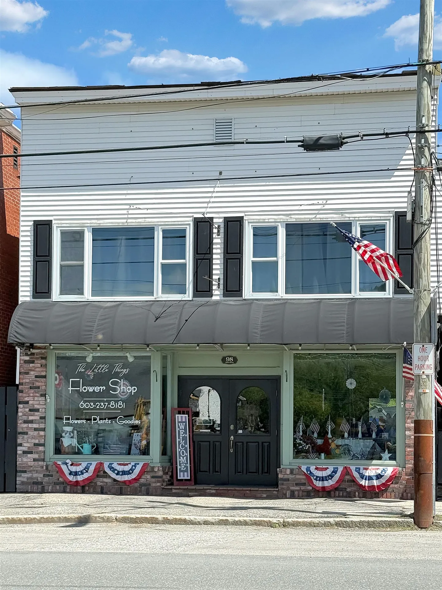 98 Main Street Colebrook NH 03576