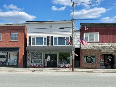 98 Main Street Colebrook NH 03576