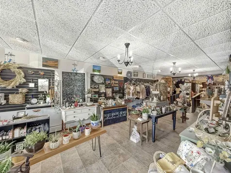 98 Main Street Colebrook NH 03576