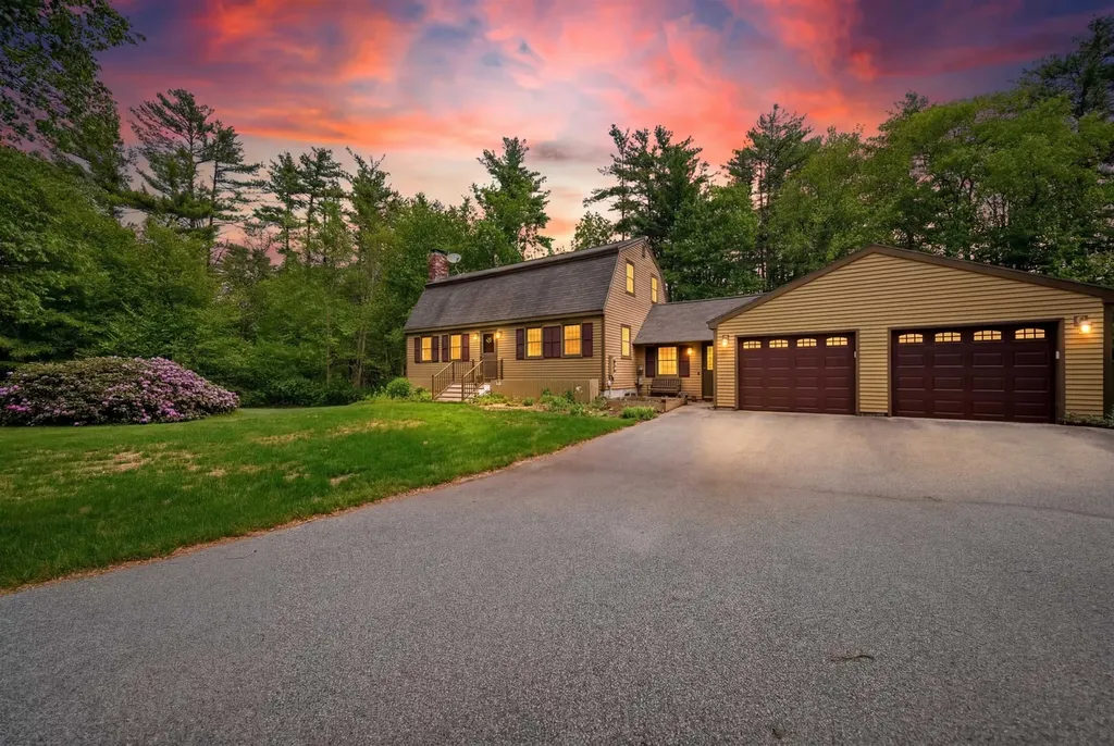 11 Mitchell Street Merrimack NH 03054