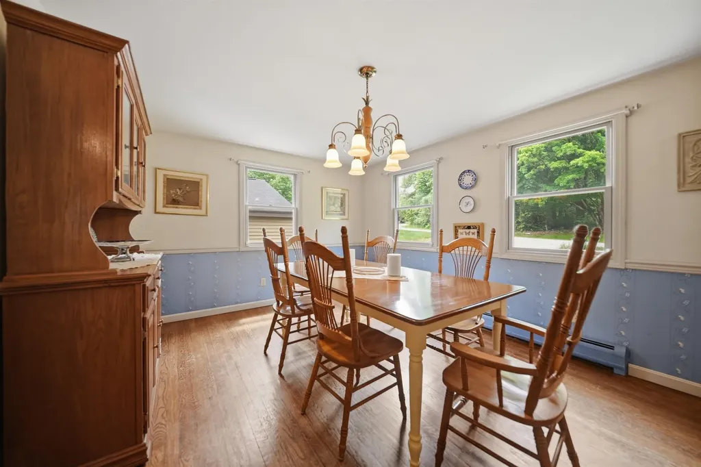 11 Mitchell Street Merrimack NH 03054