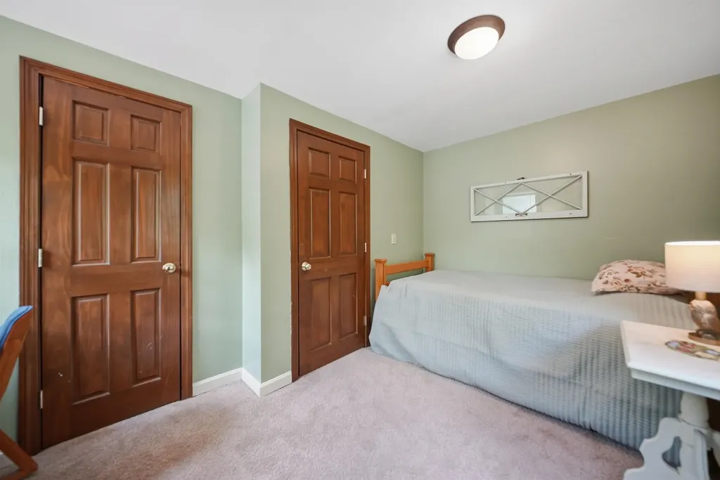11 Mitchell Street Merrimack NH 03054