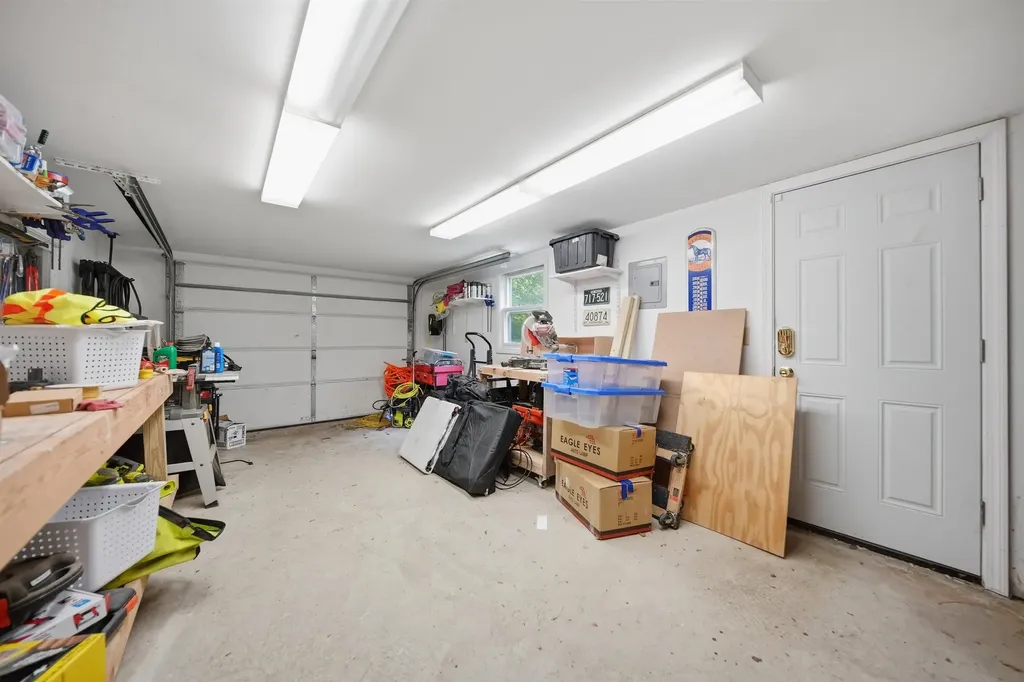 11 Mitchell Street Merrimack NH 03054