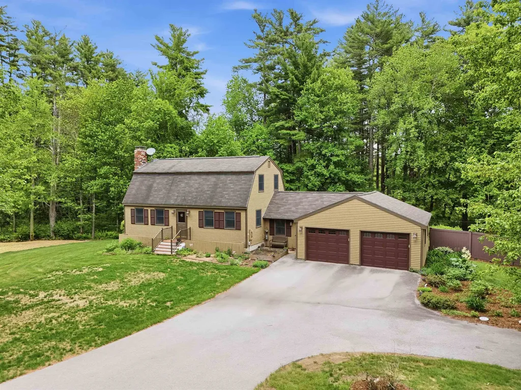 11 Mitchell Street Merrimack NH 03054