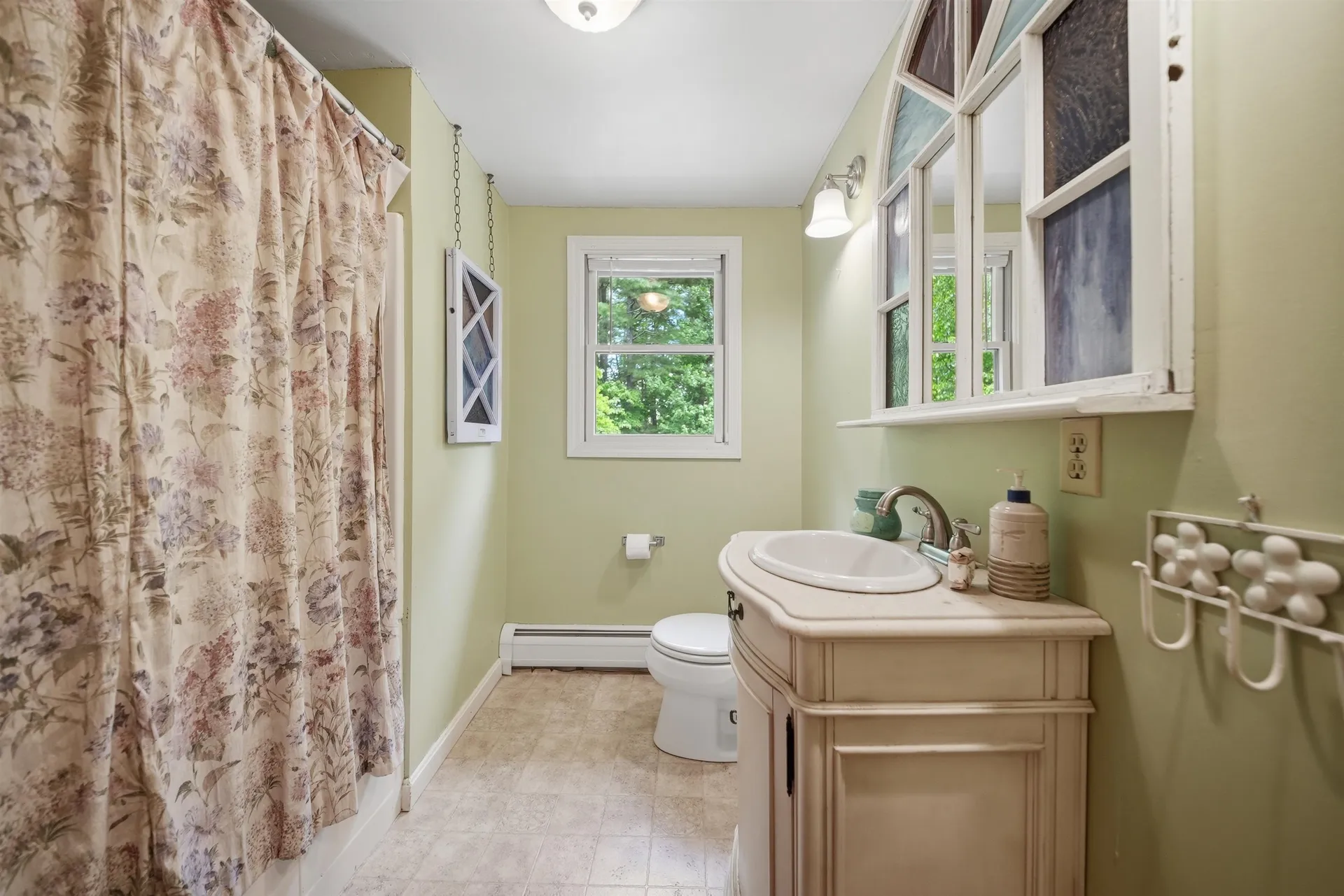 11 Mitchell Street Merrimack NH 03054