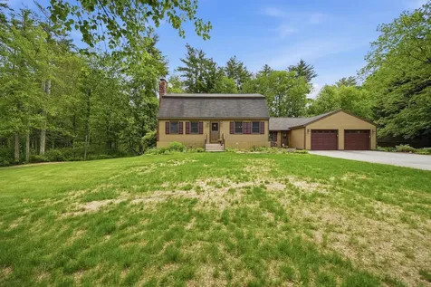 11 Mitchell Street Merrimack NH 03054