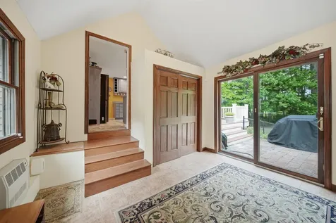 11 Mitchell Street Merrimack NH 03054