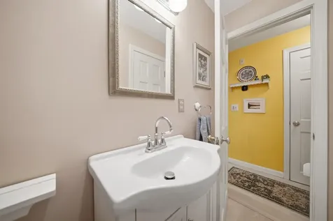 11 Mitchell Street Merrimack NH 03054