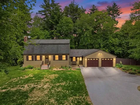 11 Mitchell Street Merrimack NH 03054