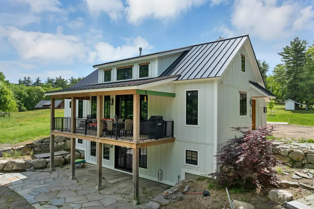 31 Powers Road Meredith NH 03253