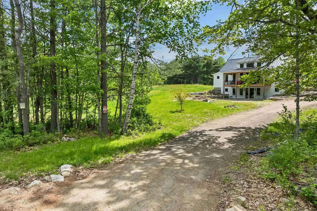 31 Powers Road Meredith NH 03253