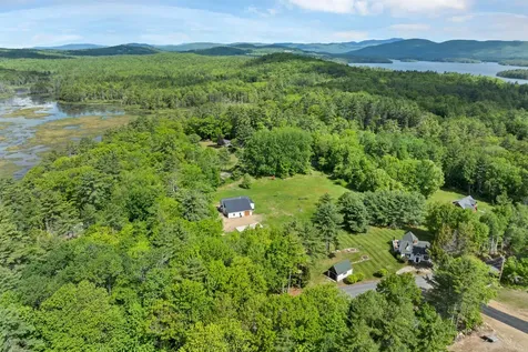 31 Powers Road Meredith NH 03253
