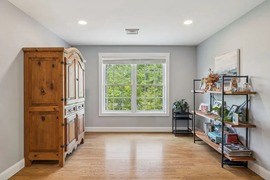 55 Lorden Road New Boston NH 03070