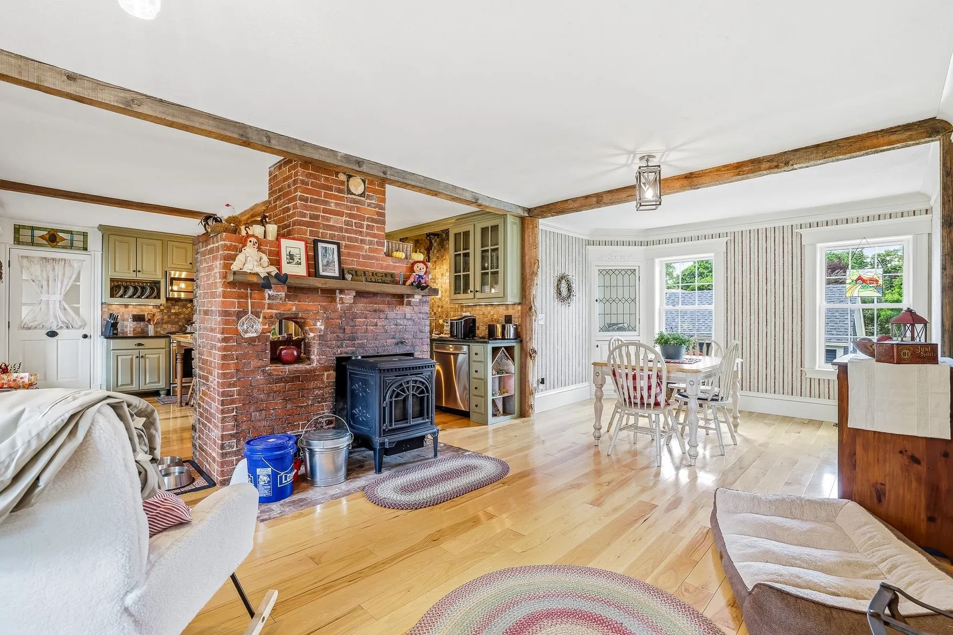 1 Old Manchester Road Raymond NH 03077
