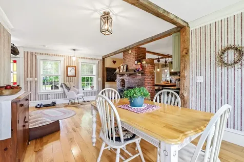 1 Old Manchester Road Raymond NH 03077