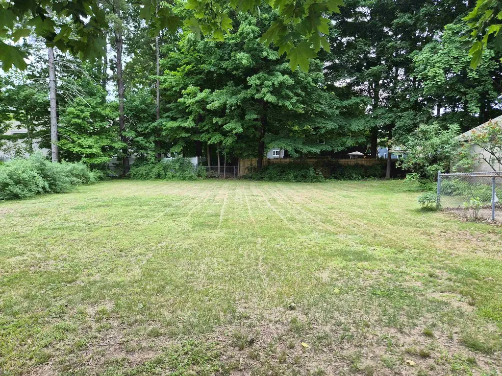 22 Fairview Avenue Derry NH 03038