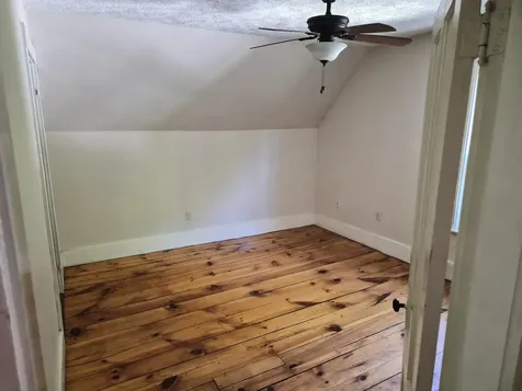 22 Fairview Avenue Derry NH 03038