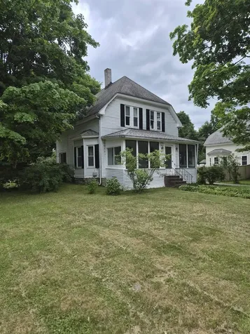 22 Fairview Avenue Derry NH 03038