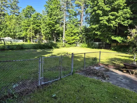 22 Fairview Avenue Derry NH 03038
