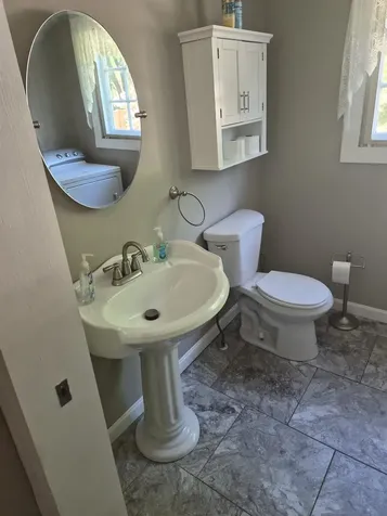 22 Fairview Avenue Derry NH 03038