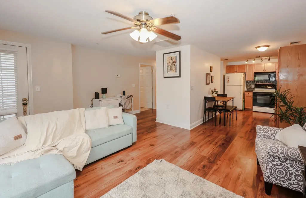 10 Vista Ridge Drive Londonderry NH 03053
