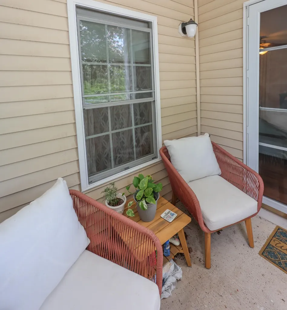 10 Vista Ridge Drive Londonderry NH 03053