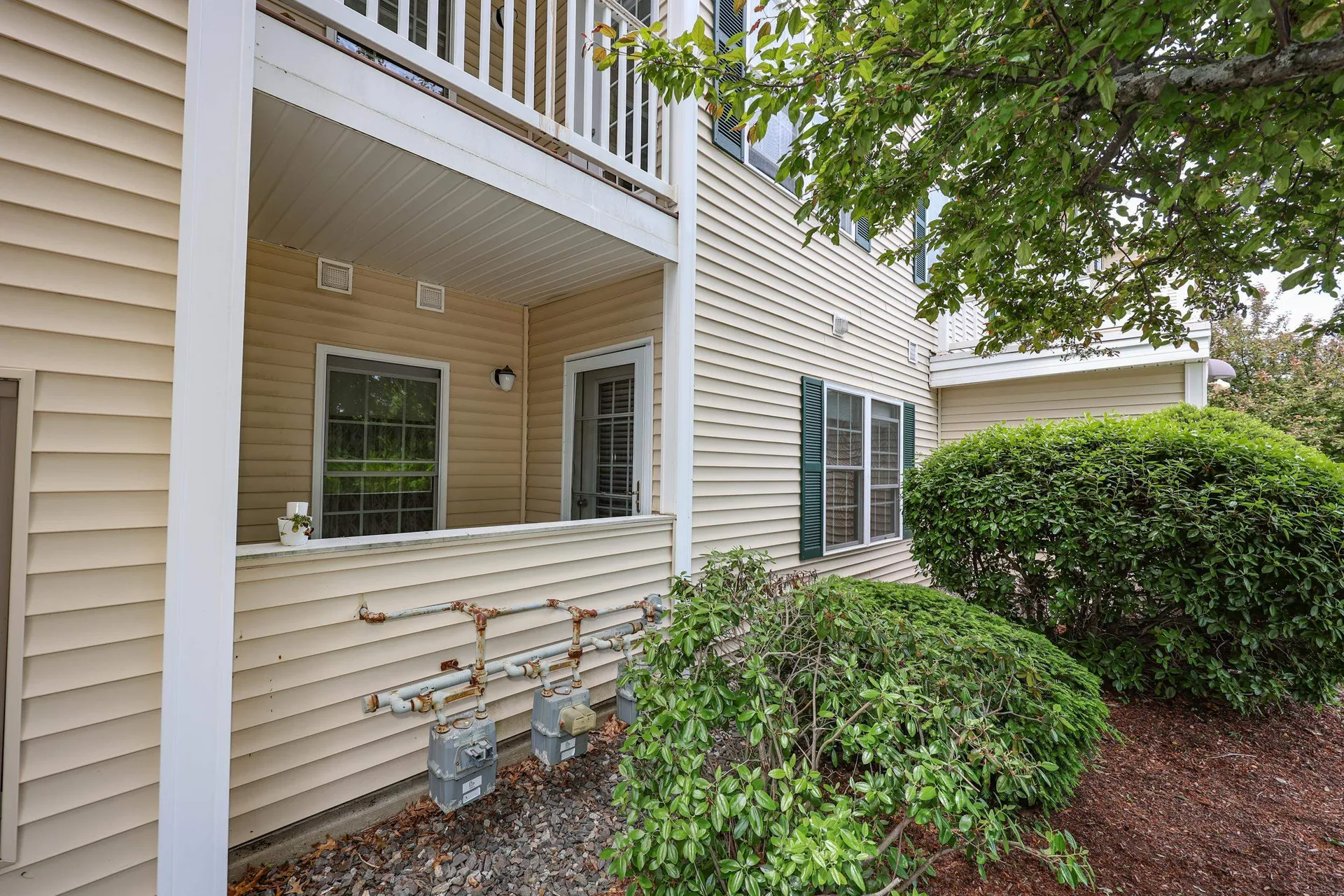 10 Vista Ridge Drive Londonderry NH 03053