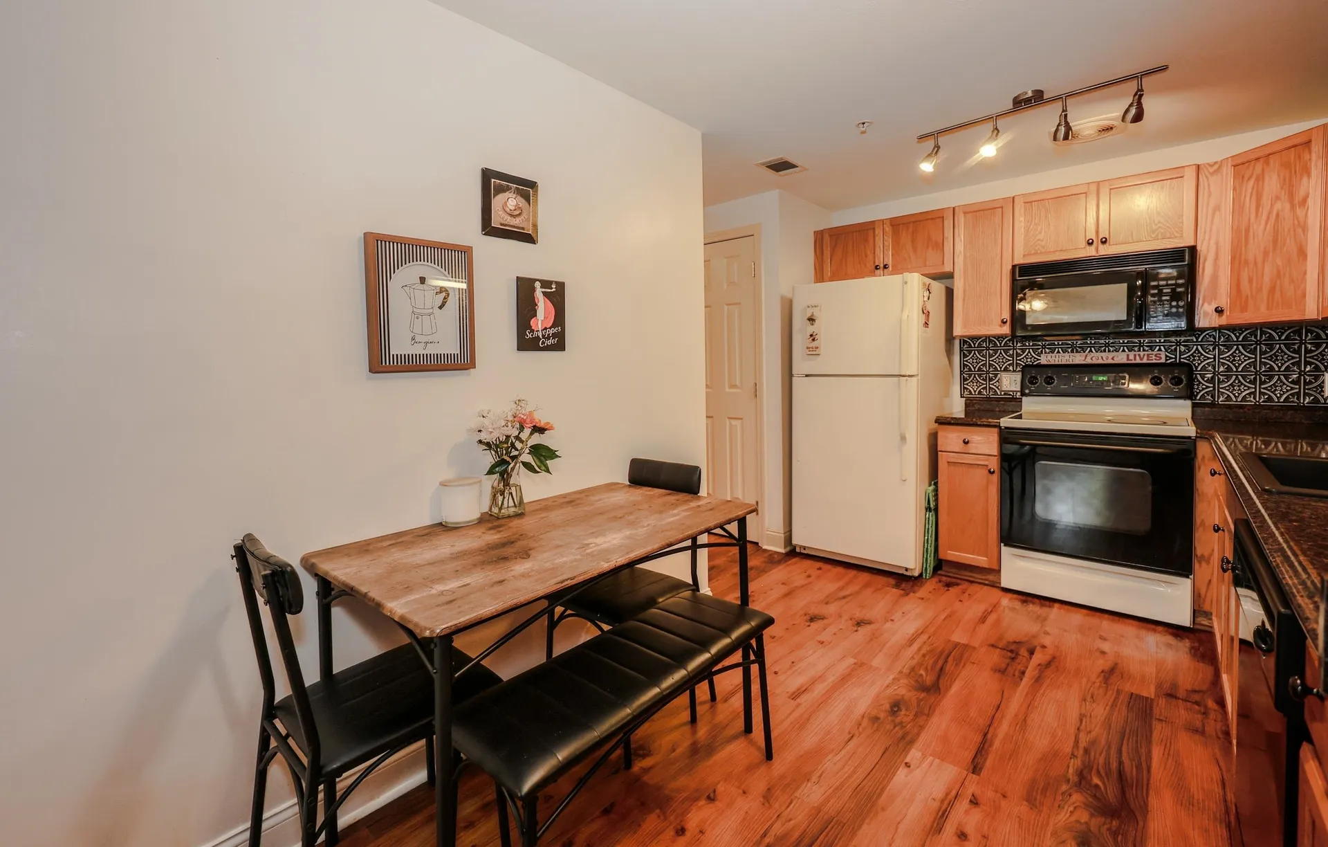 10 Vista Ridge Drive Londonderry NH 03053