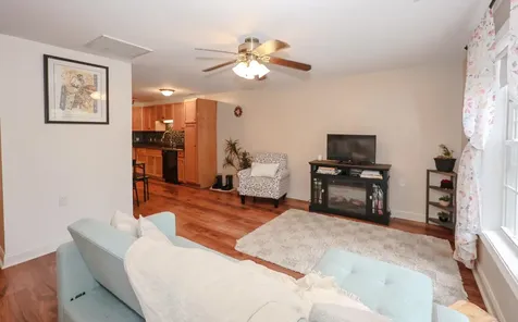 10 Vista Ridge Drive Londonderry NH 03053