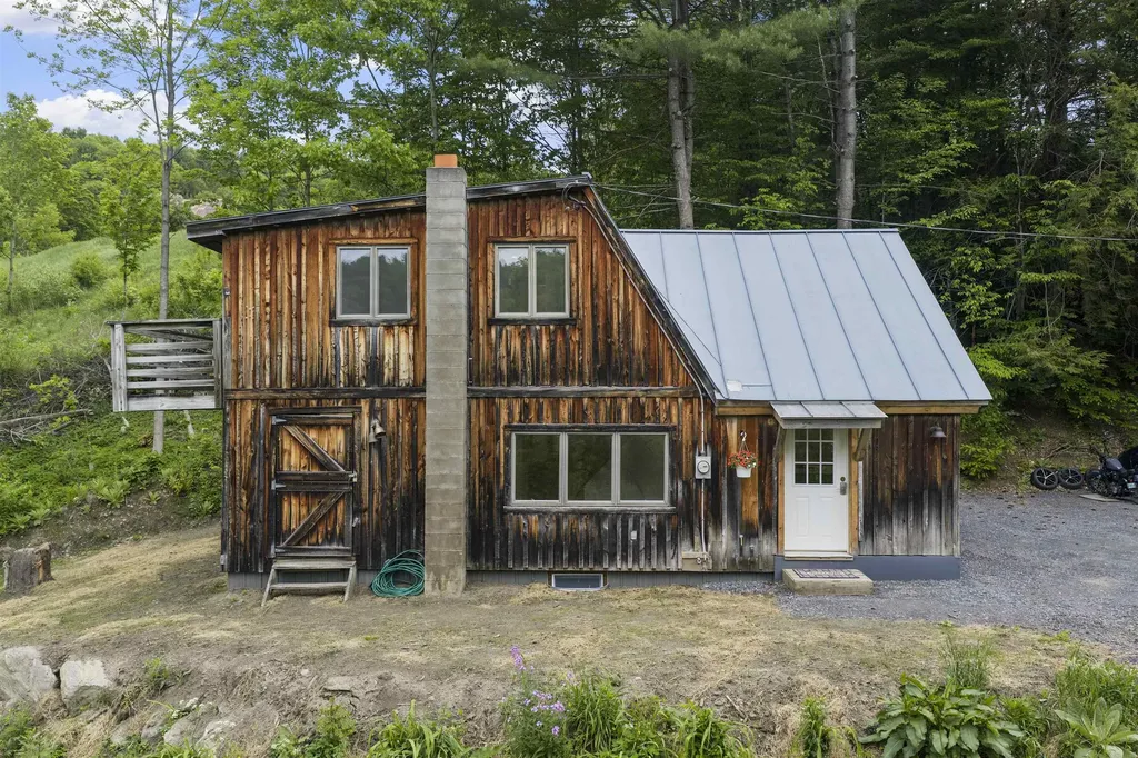 110 Saint Hyacinth Street Bethel VT 05032