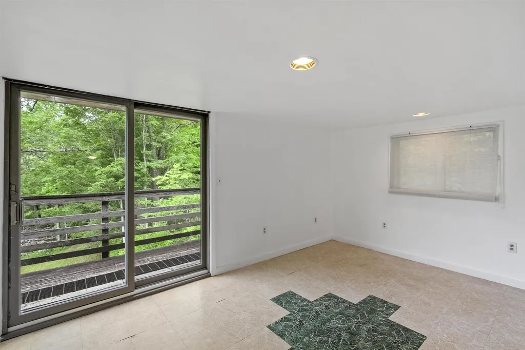 110 Saint Hyacinth Street Bethel VT 05032