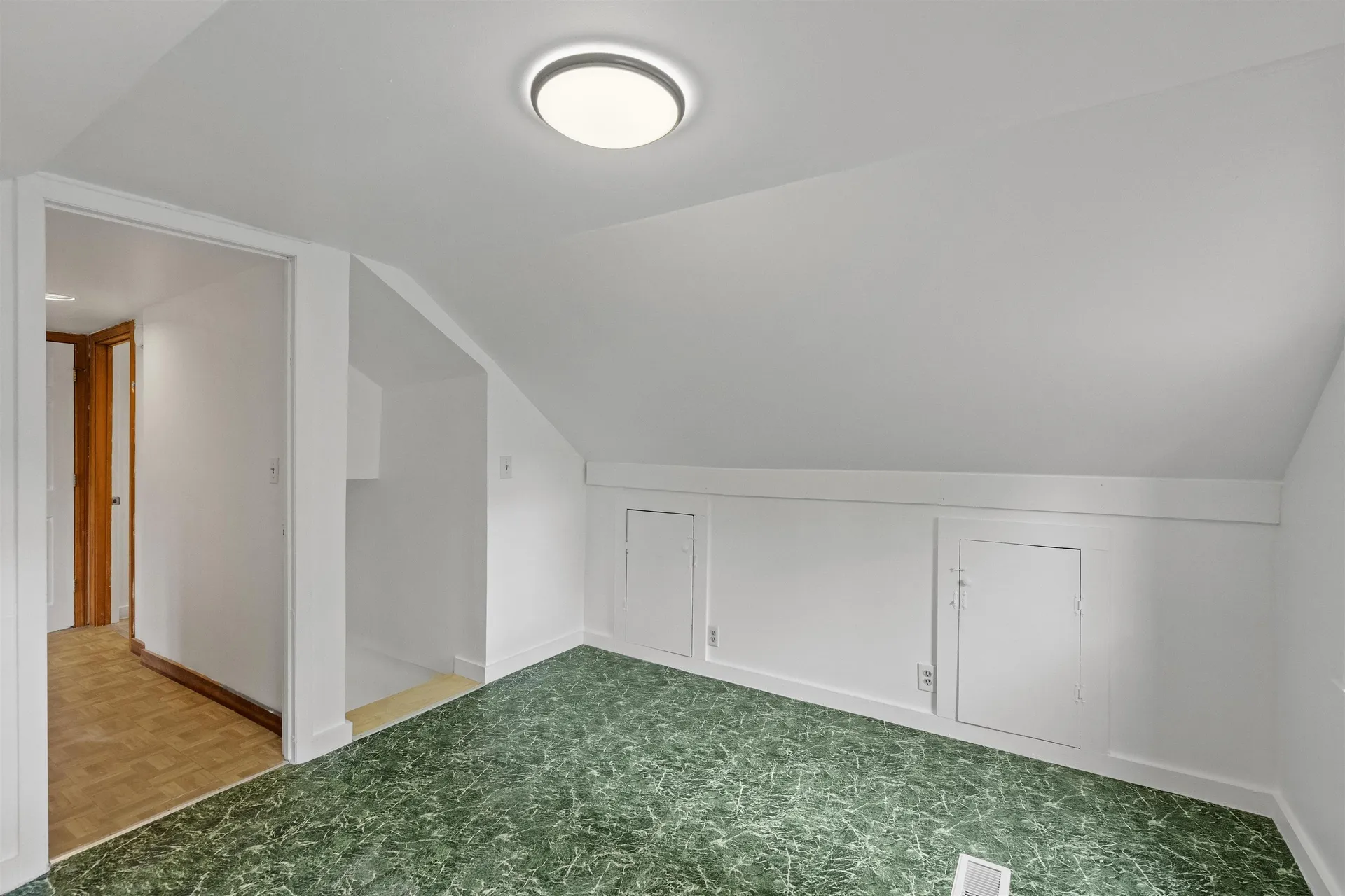 110 Saint Hyacinth Street Bethel VT 05032