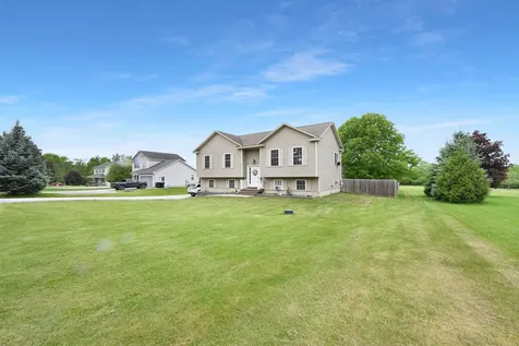 3 Dawns Way Swanton VT 05488