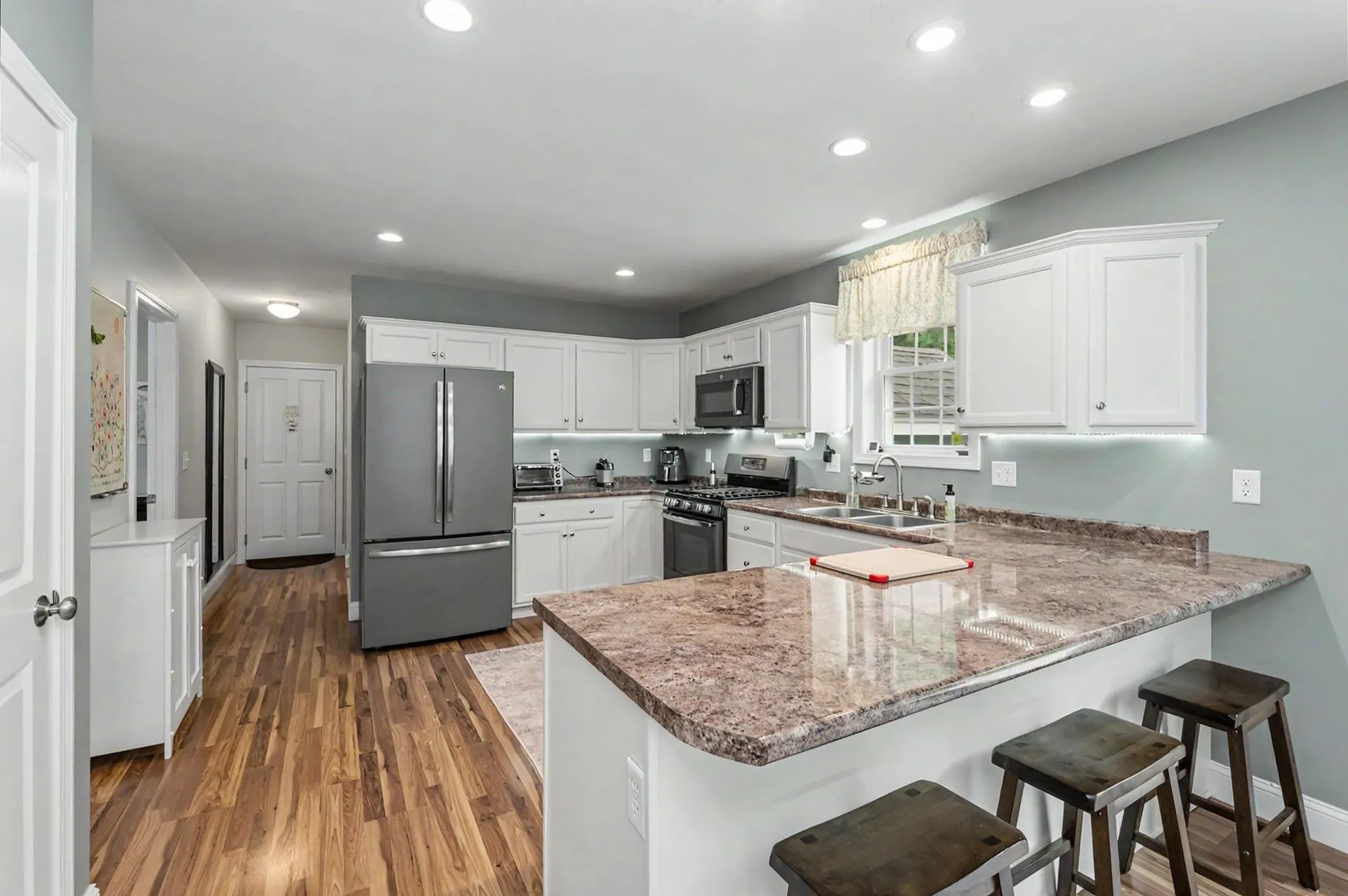 41 Schwinn Drive Nashua NH 03062