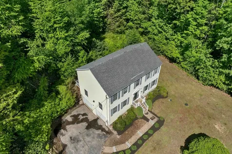 31 Cumberland Road Gilford NH 03249